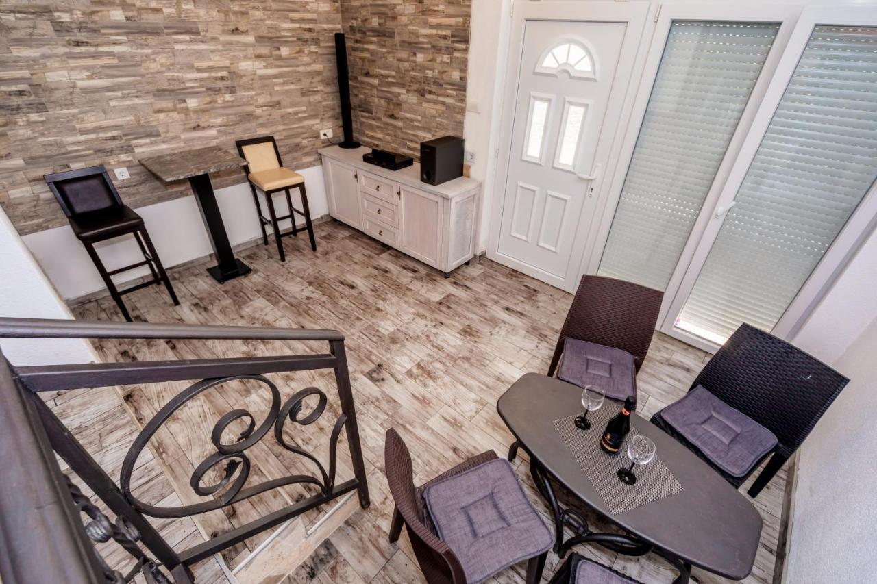 Apartmani Lira Sutomore Exteriér fotografie