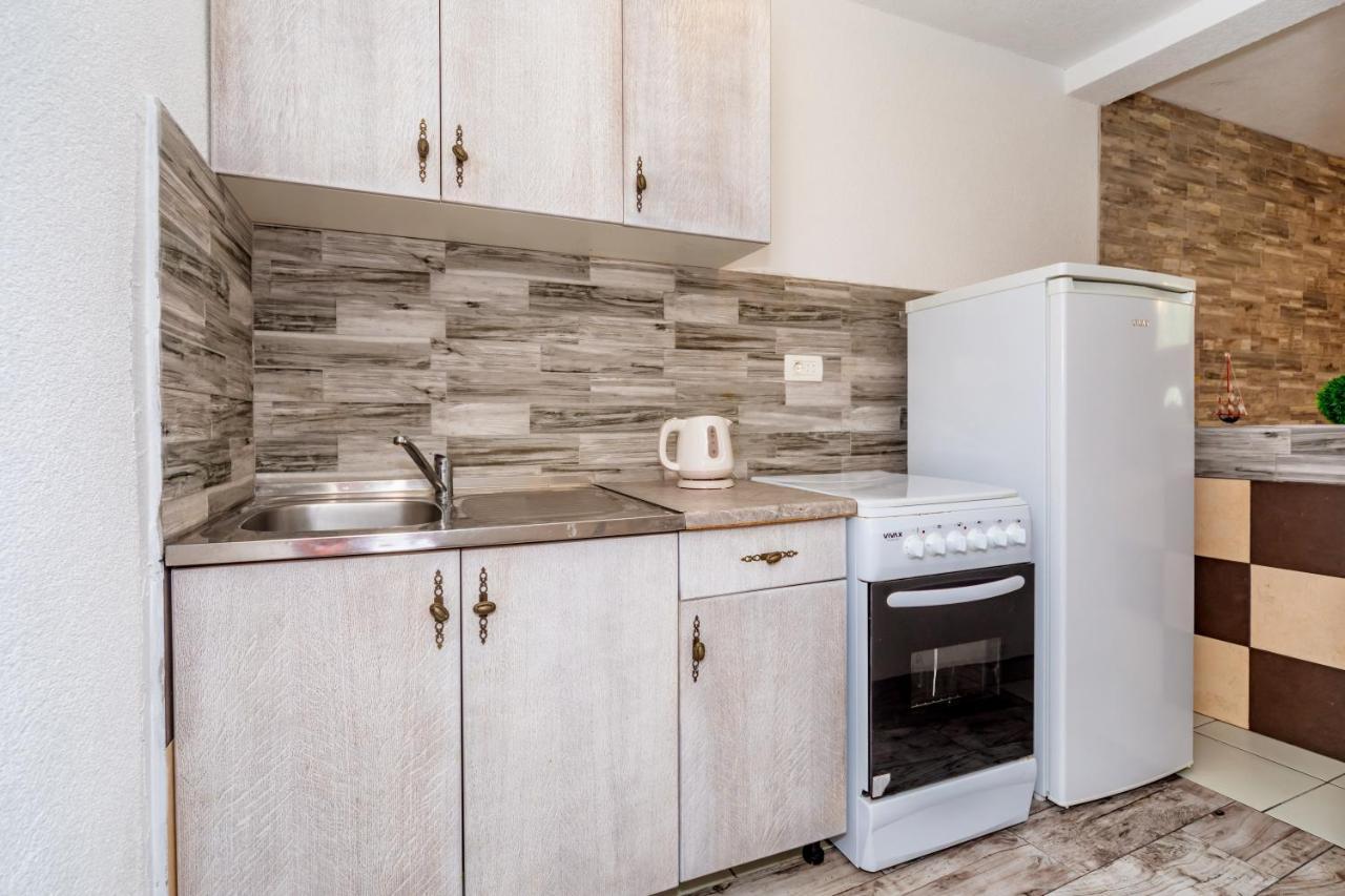 Apartmani Lira Sutomore Exteriér fotografie