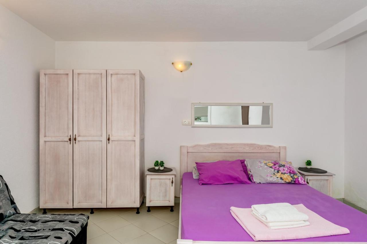 Apartmani Lira Sutomore Exteriér fotografie