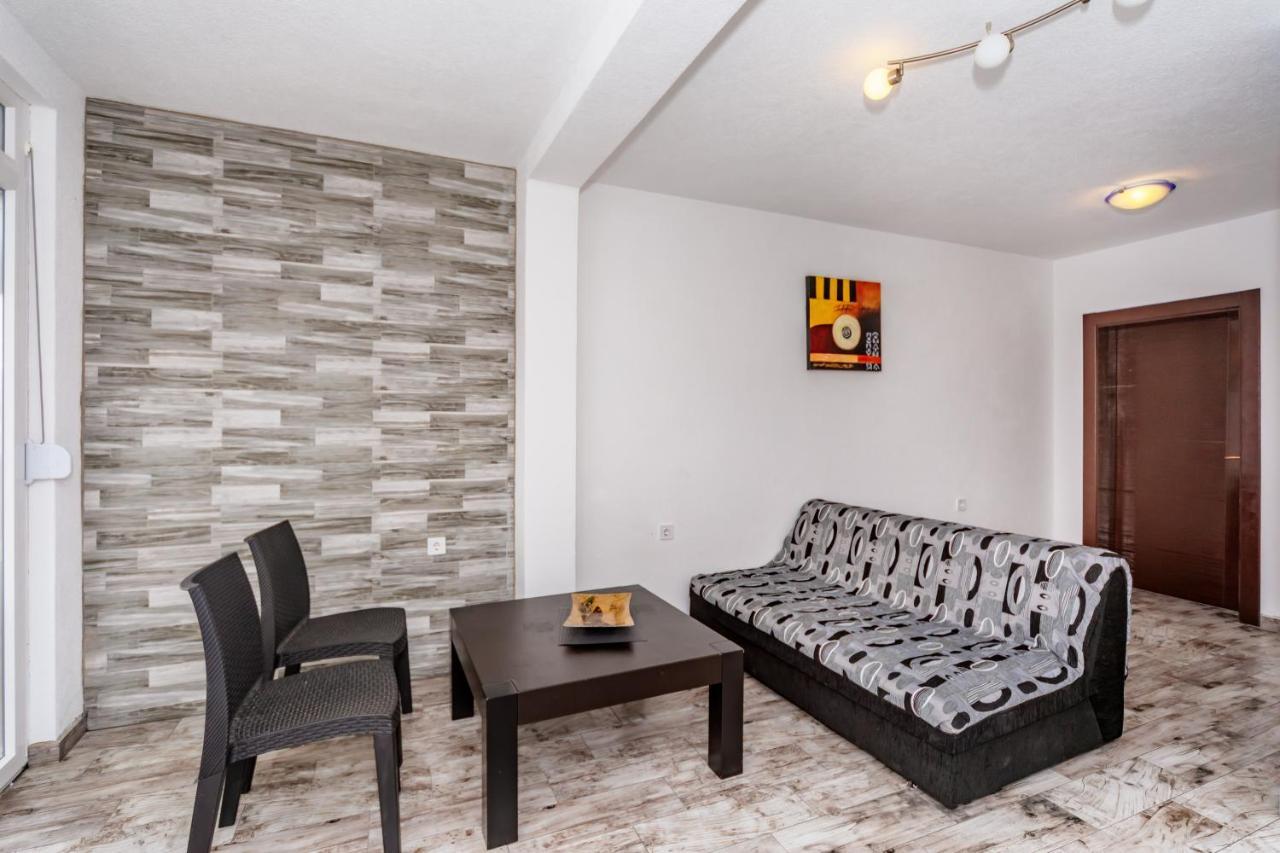 Apartmani Lira Sutomore Exteriér fotografie