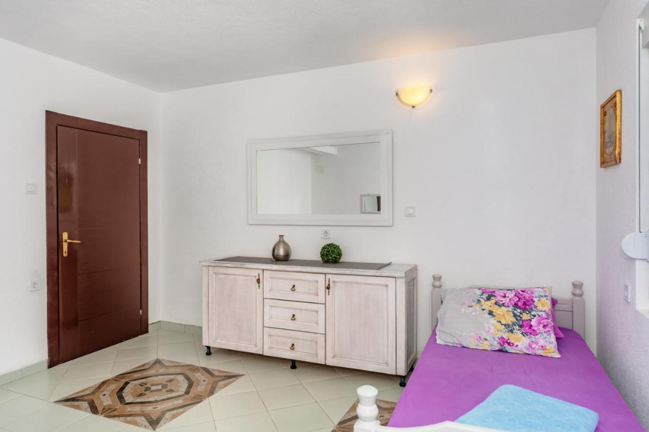 Apartmani Lira Sutomore Exteriér fotografie